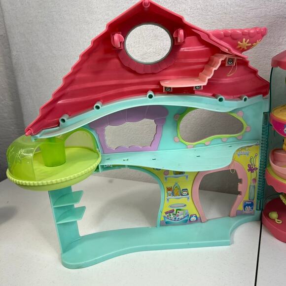 Vtg Littlest Pet Shop Biggest Playset Hasbro 2005 Fold-Up Pet Shop House READ - Picture 6 of 16